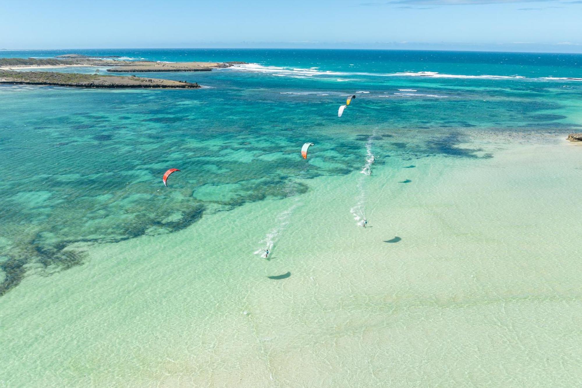 Ocean Lodge Kite & Windsurf Antsiranana المظهر الخارجي الصورة